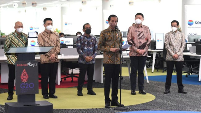 Presiden Joko Widodo meresmikan Sea Labs Indonesia di Gedung Pacific Century Place, SCBD, Jakarta, pada Selasa, 1 Maret 2022. Foto: BPMI Setpres/Kris