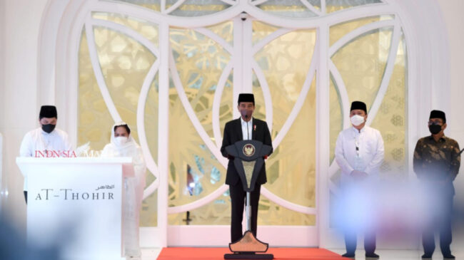 Presiden Joko Widodo meresmikan Masjid At-Thohir yang terletak di daerah Tapos, Kota Depok, Provinsi Jawa Barat, pada Rabu, 9 Maret 2022. Foto: BPMI Setpres/Rusman