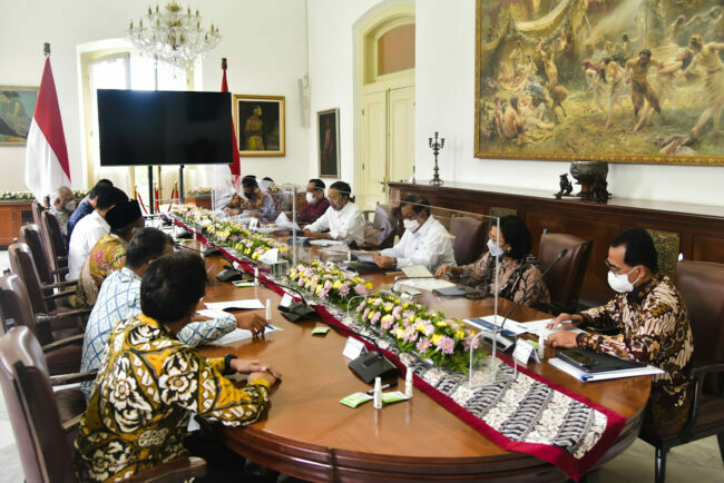 rapat terbatas (ratas) persiapan Idulfitri 1443 Hijriah yang dipimpin oleh Presiden Joko Widodo di Istana Kepresidenan Bogor, Rabu, 6 April 2022. Foto: BPMI Setpres
