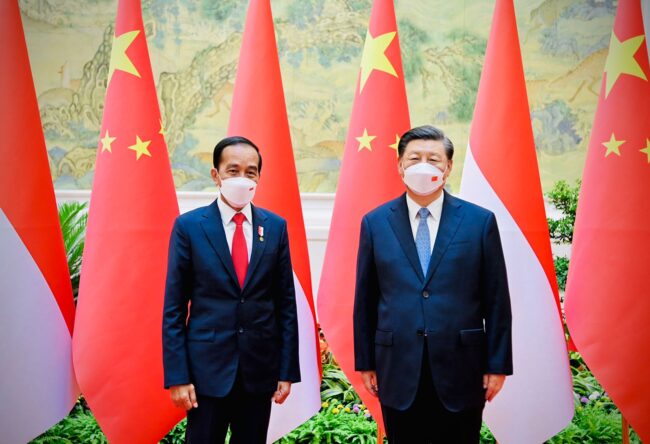 Presiden Joko Widodo melakukan pertemuan bilateral dengan Presiden Republik Rakyat Tiongkok (RRT) Xi Jinping di Villa 14, Diaoyutai State Guesthouse, Beijing, Selasa sore, 26 Juli 2022. Foto: BPMI Setpres