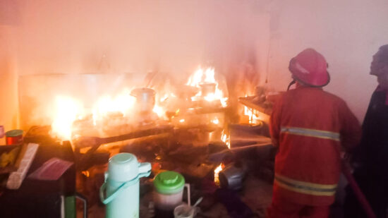 Diduga Selang Tabung Gas Bocor, Kios Dalam Pasar Tegalrejo Terbakar
