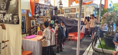 Pengunjung pameran potensi komunitas dalam rangka Peringatan Hari Museum Indonesia di Museum BPK RI, Jl Diponegoro No 1 Kota Magelang yang dilaksanakan mulai hari Jumat – Minggu, 21 – 23 Oktober 2022. (doc.)