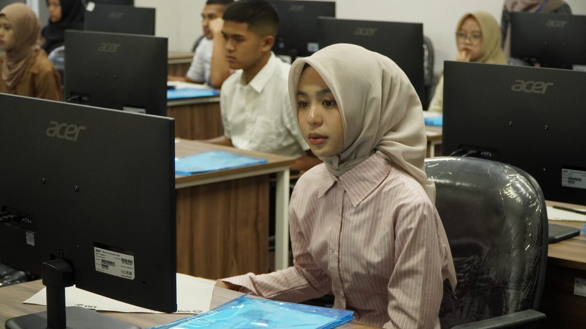 Hingga Selesainya Pelaksanaan UTBK-SNBT Tahun 2025 di Pusat UTBK UNTIDAR, Tidak Diketemukan Indikasi Kecurangan