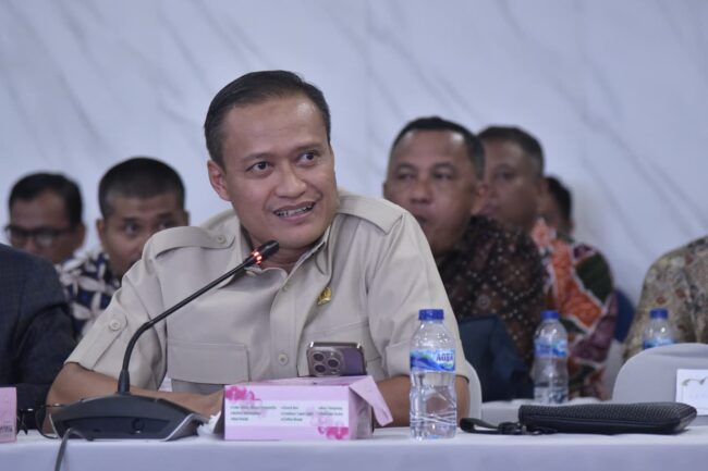 Azis Subekti, M.T. (lahir 13 Oktober 1975 ) adalah politikus Indonesia yang menjabat sebagai anggota Dewan Perwakilan Rakyat Republik Indonesia